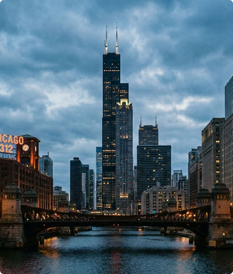 Chicago Willis Tower and River